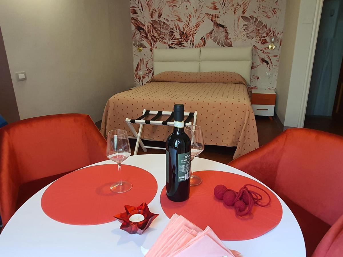Rf Duomo Suites Florencia Exterior foto